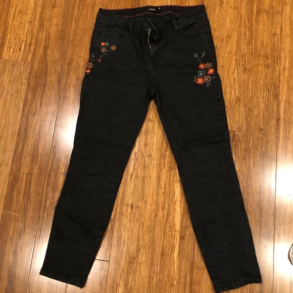 Cello Pants - 🌸Black Pants with Floral Stitching